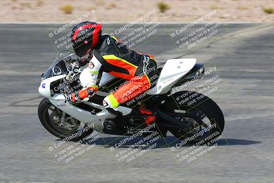 media/Oct-15-2022-TrackXperience (Sat) [[8f70b8b0be]]/Group 2/session 4 turn 1/